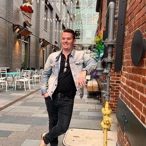 Meet your Posher, Scott